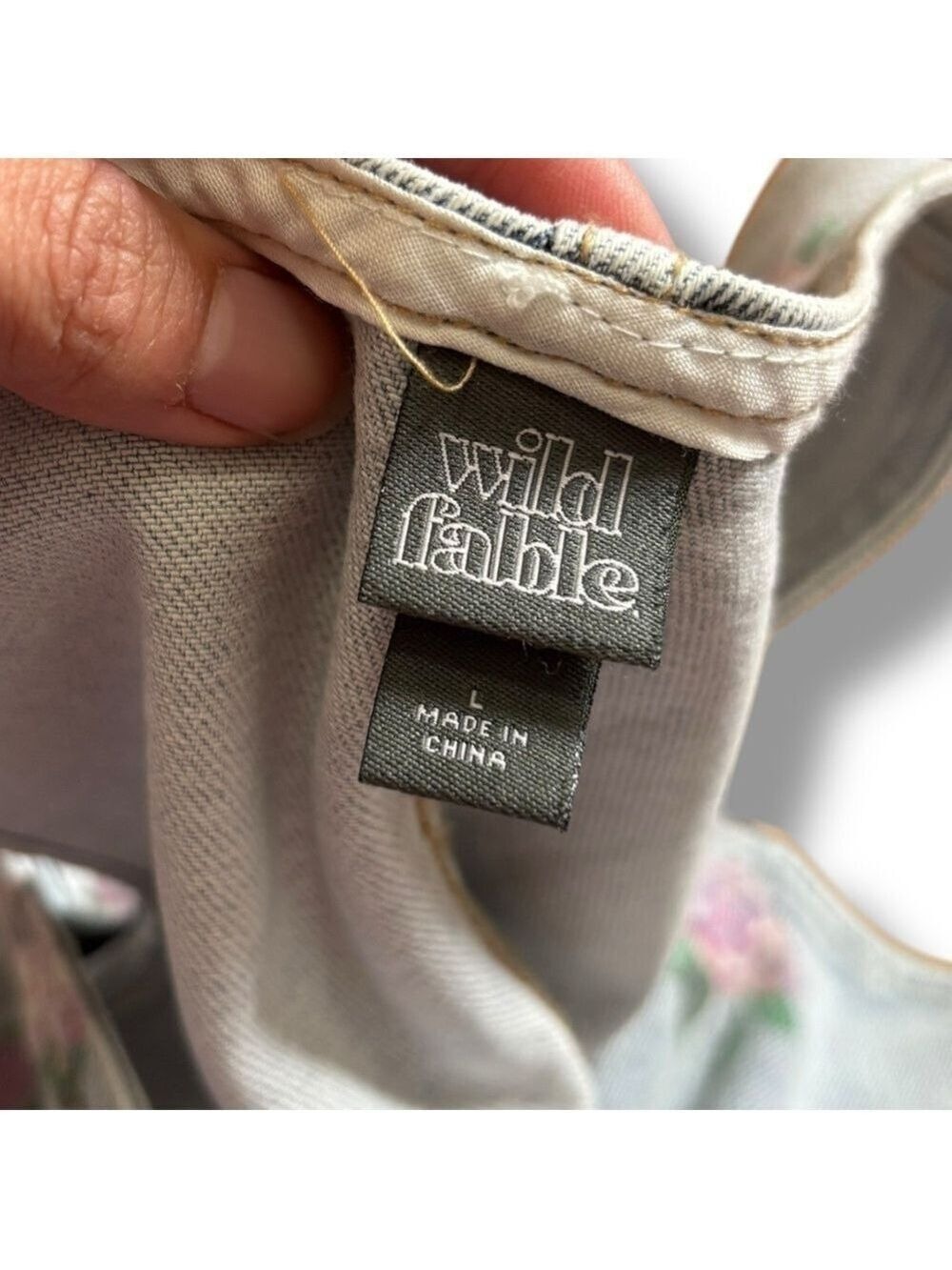 NWOT Wild Fable Light Wash Floral Blue Pink Denim Vest - Size Large - Picture 8 of 9